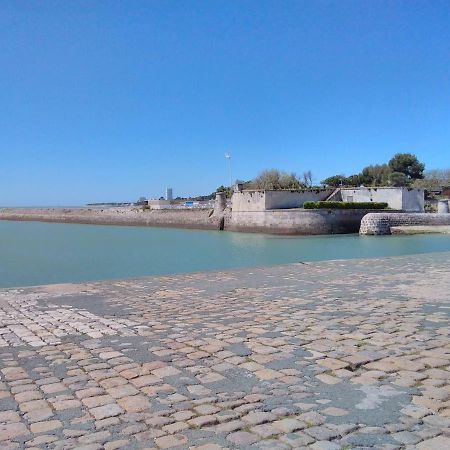 ラ・ロシェルSur Le Vieux Port, Centre De La Rochelleアパートメント エクステリア 写真