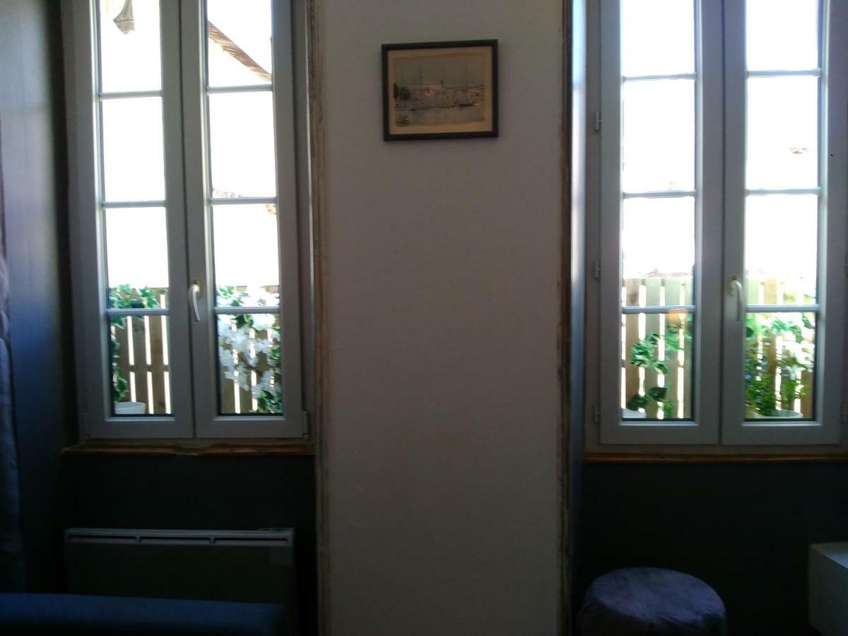 ラ・ロシェルSur Le Vieux Port, Centre De La Rochelleアパートメント エクステリア 写真